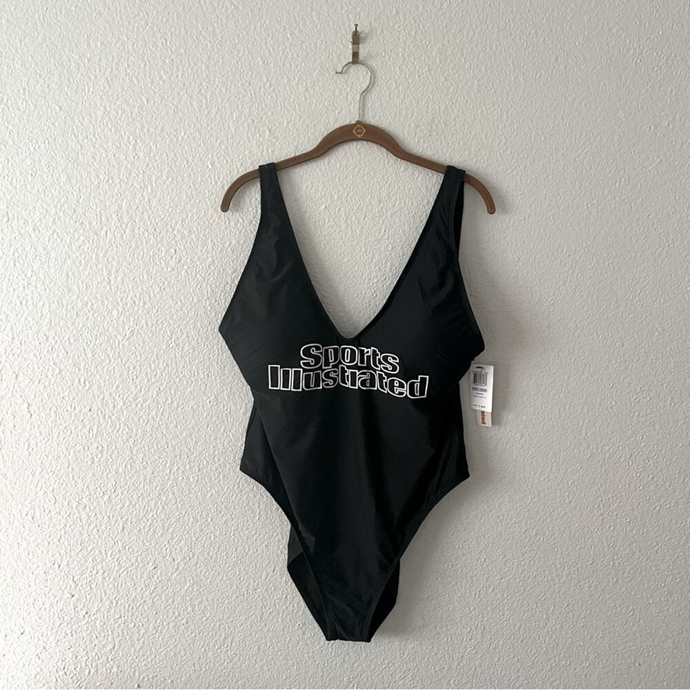 Sports Illustrated Plus Sized One Piece Black and White NWT